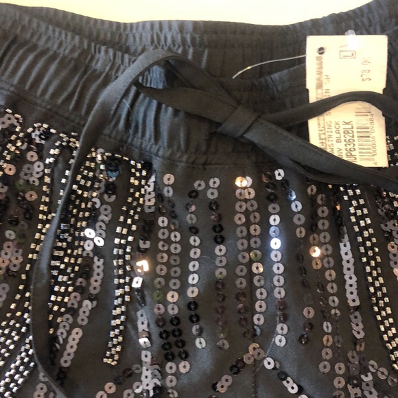 Gorgeous Sequin Pattern Drawstring Shorts-sz L - Picture 6 of 8